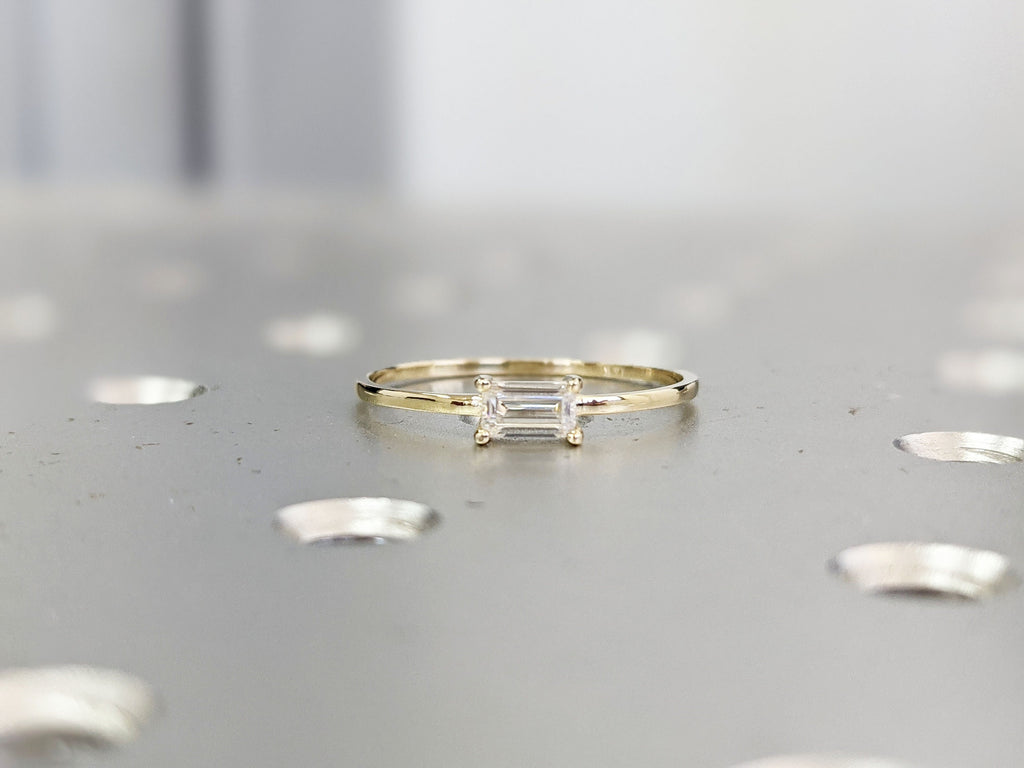 Moissanite Baguette Ring, Moissanite Baguette Band, Minimal Wedding Band, Promise Ring, Stacking Ring, 14k Gold Band, Baguette Ring