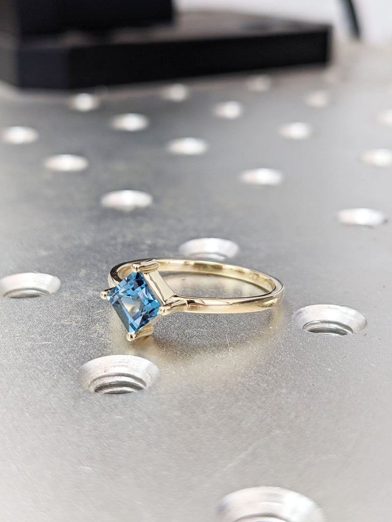 London Blue Topaz Stacking Ring - Solitaire Ring - Natural topaz ring - Gemstone Ring- Gold Ring - December Birthstone 14k gold ring