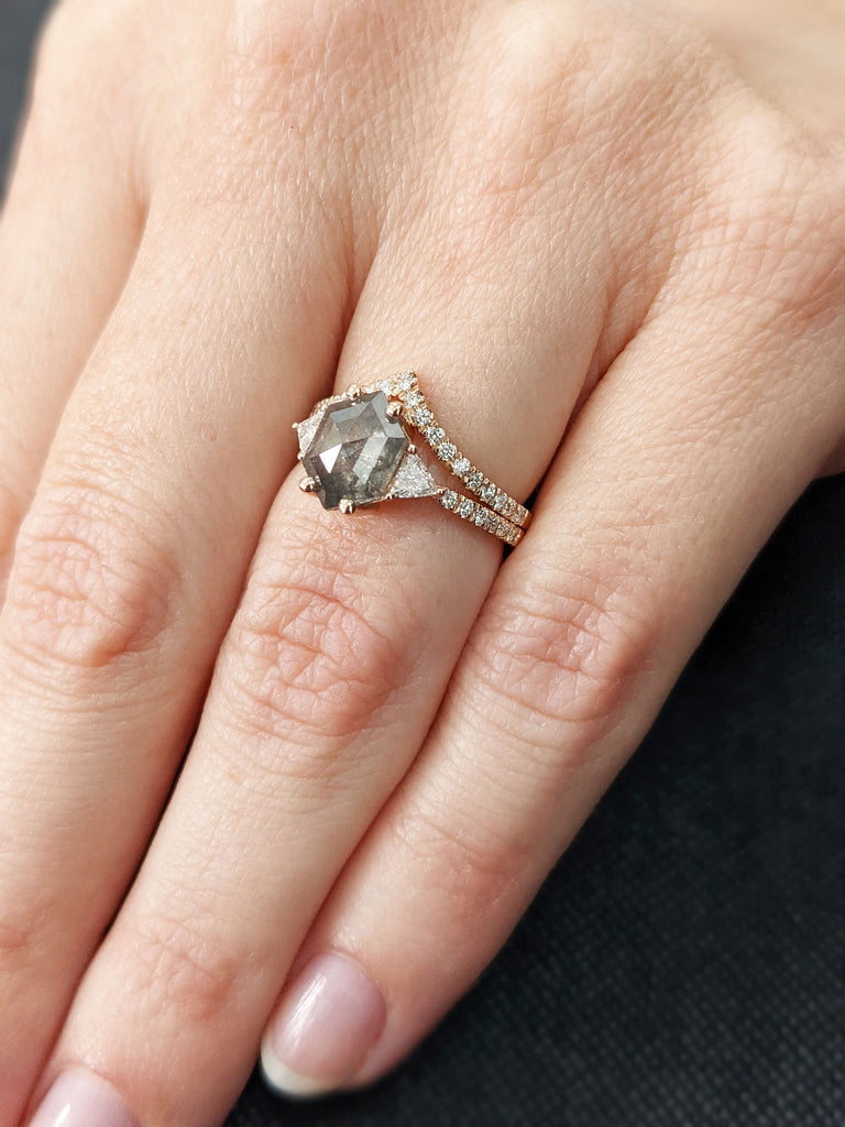 Raw Diamond Hexagon Diamond Ring, Salt and Pepper, Unique Engagement Ring, Rose Cut Geometric Diamond Ring, Black, Gray Hexagon