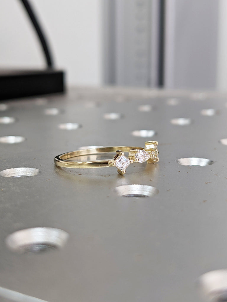 Cluster Ring in 14k Gold, Diamond Cluster Ring, Unique Diamond Stackable Ring, Diamond Wedding Band, Multi Stone Diamond Ring, Multi-Shape