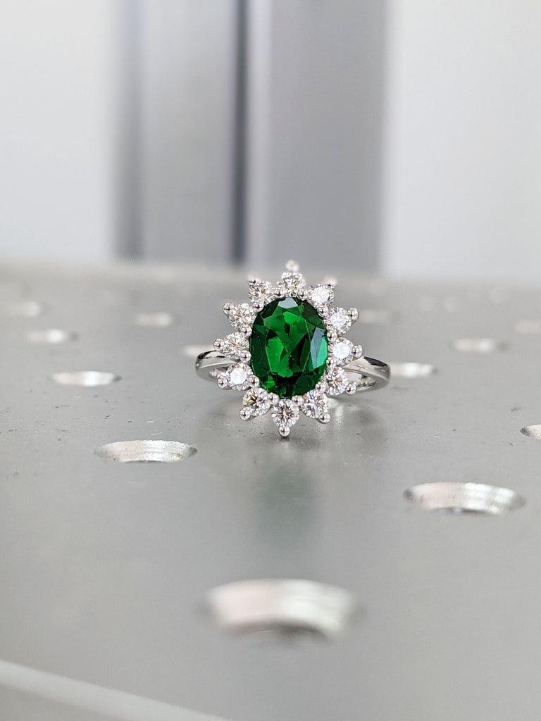 Gold Emerald Engagement Ring , Emerald ring vintage unique oval emerald engagement ring, halo diamond ring, Emerald Wedding Ring