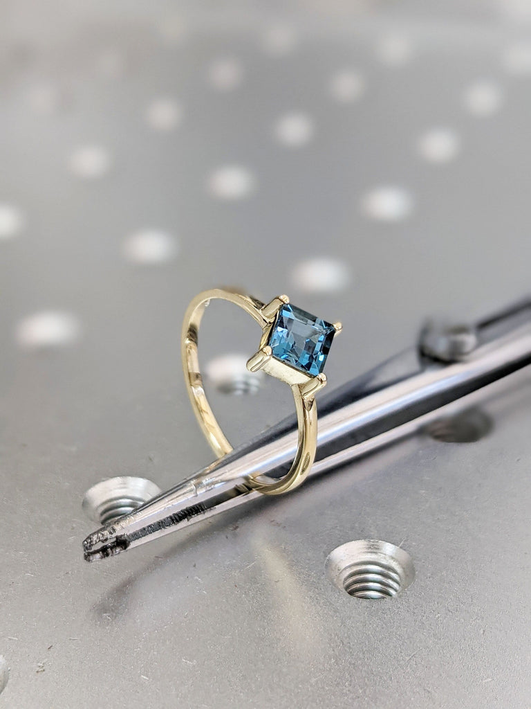 London Blue Topaz Stacking Ring - Solitaire Ring - Natural topaz ring - Gemstone Ring- Gold Ring - December Birthstone 14k gold ring