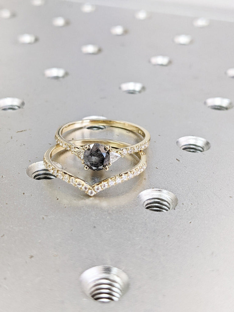 Raw Diamond Round Triangle Diamond, Salt and Pepper, Unique Engagement Ring, Rose Cut Geometric Diamond Ring, 14k Gold, Custom Handmade