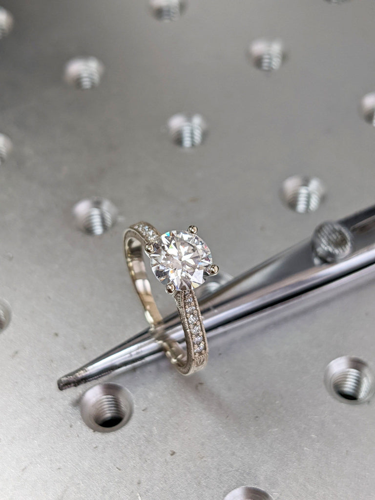 Vintage Engagement Ring 14k gold hand engraved ring, Lab Diamond engagement ring, vintage ring, hand engraving