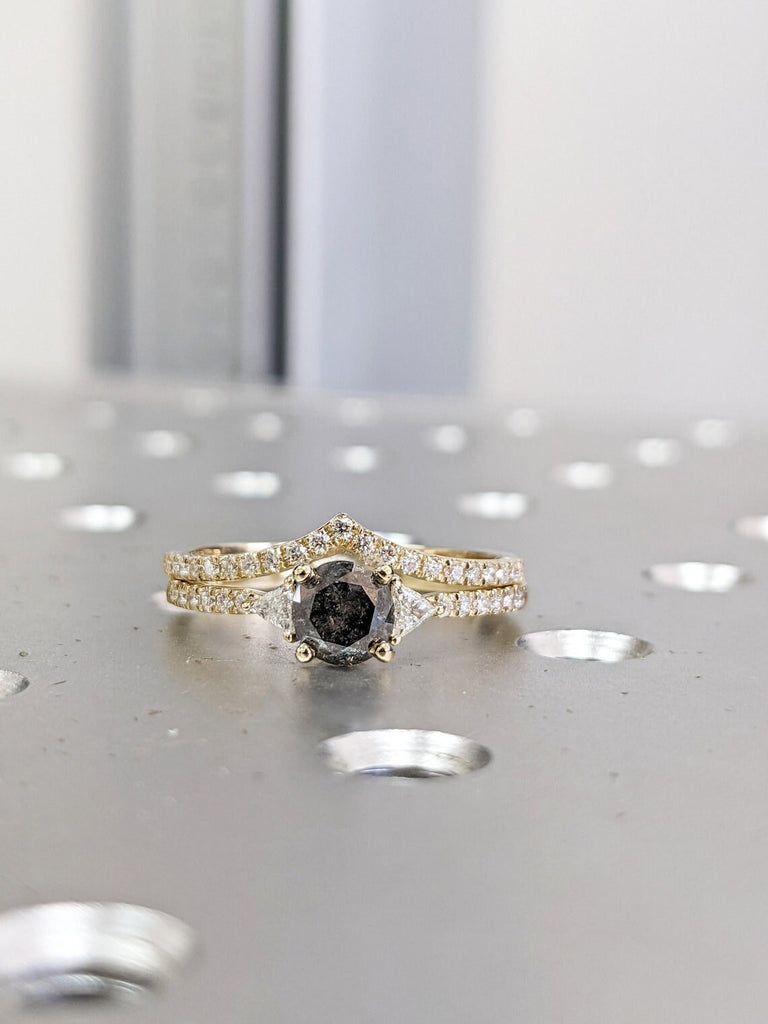 Raw Diamond Round Triangle Diamond, Salt and Pepper, Unique Engagement Ring, Rose Cut Geometric Diamond Ring, 14k Gold, Custom Handmade