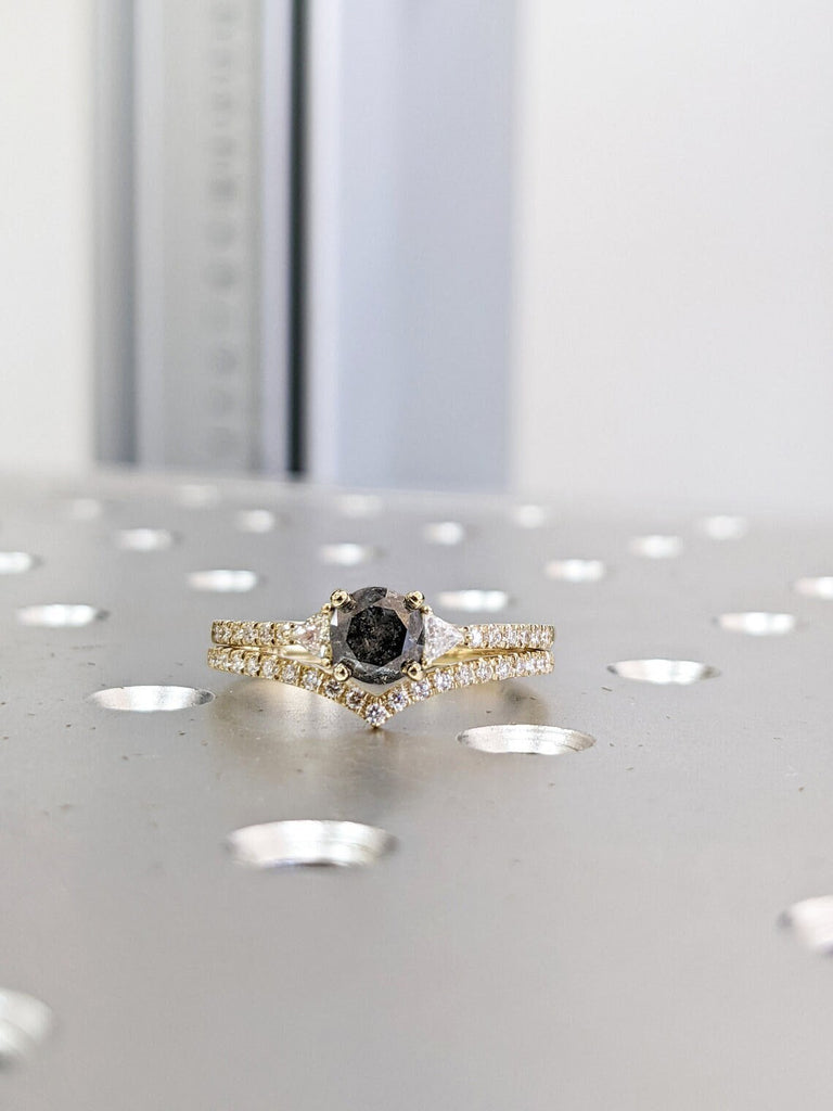 Raw Diamond Round Triangle Diamond, Salt and Pepper, Unique Engagement Ring, Rose Cut Geometric Diamond Ring, 14k Gold, Custom Handmade