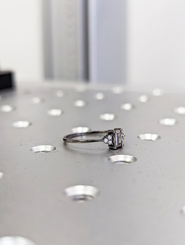 Vintage salt and pepper diamond engagement ring black gold engagement ring diamond cluster ring wedding Bridal Anniversary Baguette Cut
