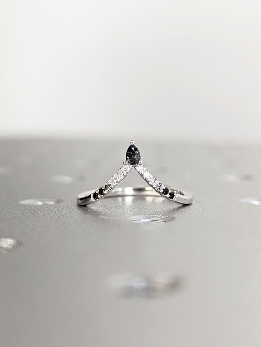 14k Solid Gold Royal Curve Ring, Curved Ring, Stacking Ring, Curved We ...
