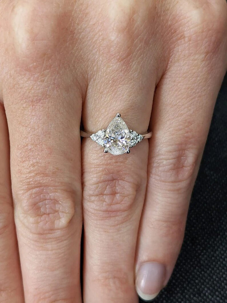 Pear cut Moissanite engagement ring vintage white gold Round moissanite ring Cluster ring unique ring engagement ring Anniversary ring