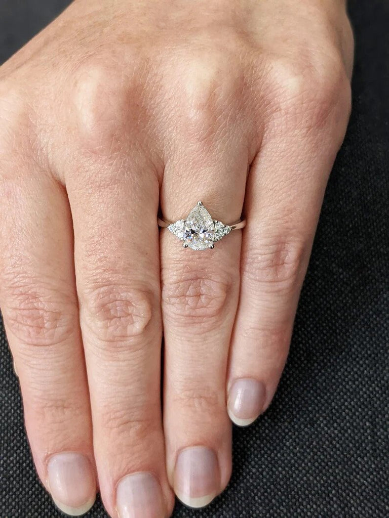 Pear cut Moissanite engagement ring vintage white gold Round moissanite ring Cluster ring unique ring engagement ring Anniversary ring