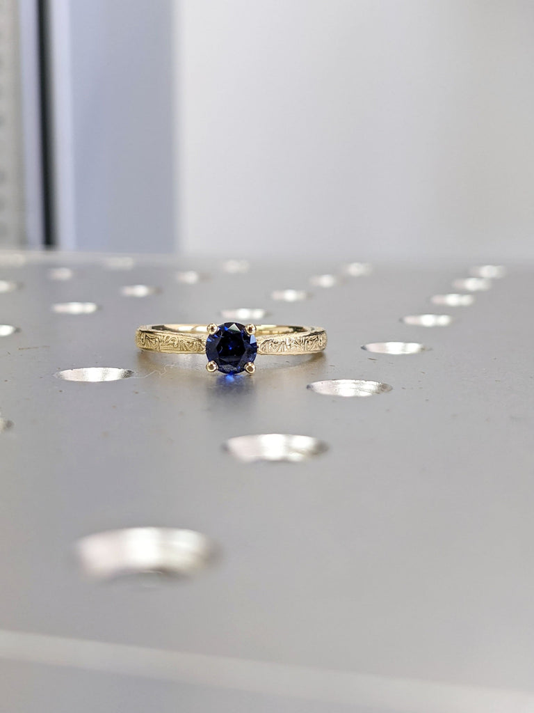 Blue Sapphire Engagement Ring, Vintage Inspired Sapphire Ring, Rose/Yellow/White Gold Round Sapphire Ring, Sapphire Ring