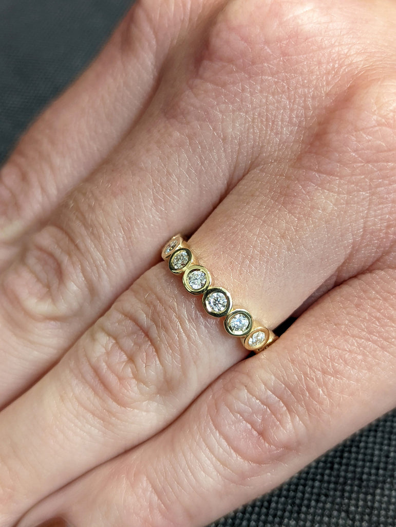 14k 18k Gold Full Diamond Moissanite Eternity Ring, Stackable Ring Wedding Band, Bezel Set Ring for Her, Dainty Wedding Engagement Ring
