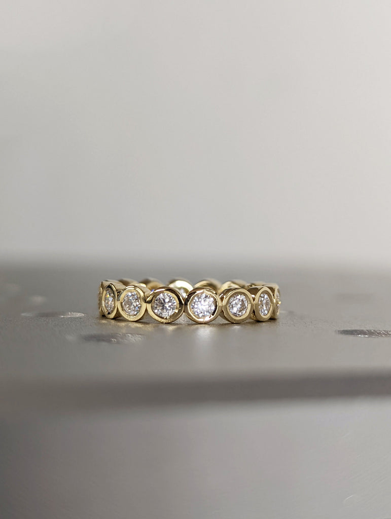 14k 18k Gold Full Diamond Moissanite Eternity Ring, Stackable Ring Wedding Band, Bezel Set Ring for Her, Dainty Wedding Engagement Ring