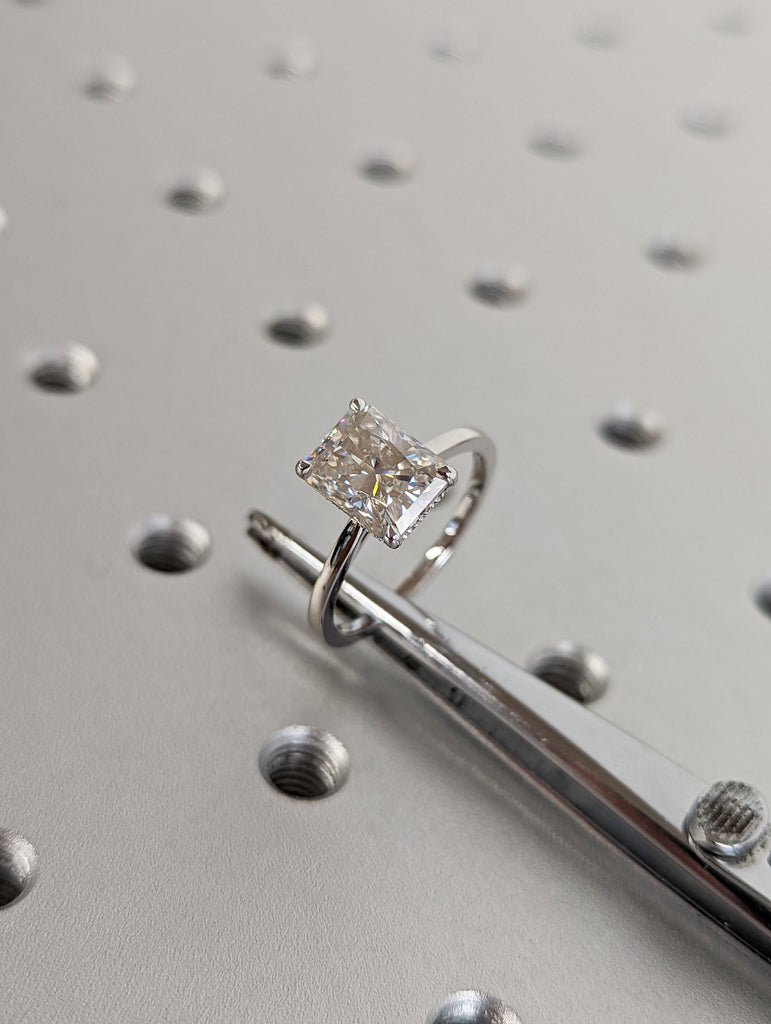 2.5Ct Radiant Cut Wedding Ring in White Gold , Crushed Ice Radiant Bridal Ring, Moissanite Radiant Cut Bridal Ring, Moissanite bridal Ring.