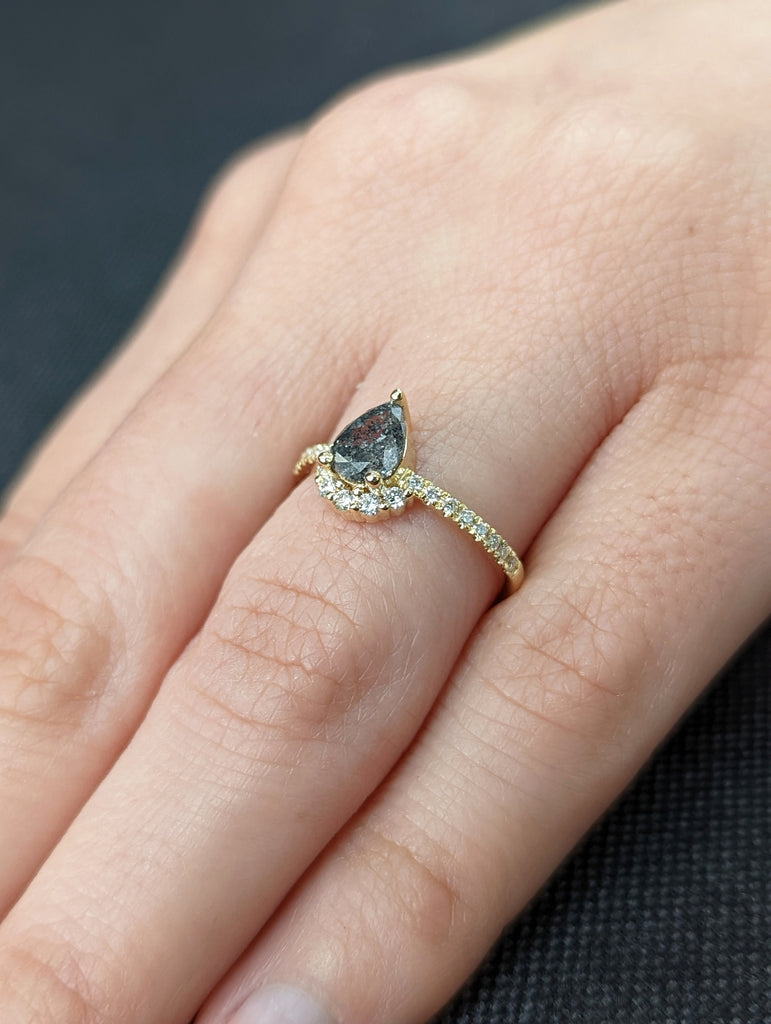 Pear Salt and Pepper Diamond Engagement Ring | yellow gold ring | curved wedding band | diamond Bridal set | Anniversary gift for her