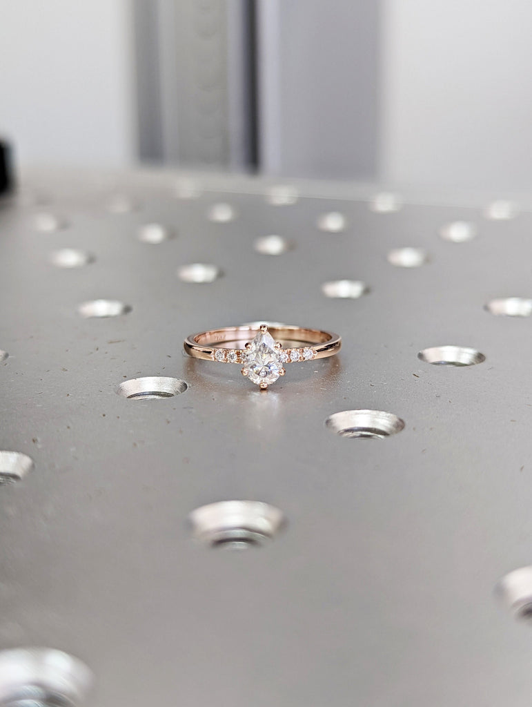 14K Solid Gold Engagement Ring /0.5CT Pear Moissanite Wedding Ring/Moissanite Engagement Ring/Stack Ring/Promise ring/Rose gold