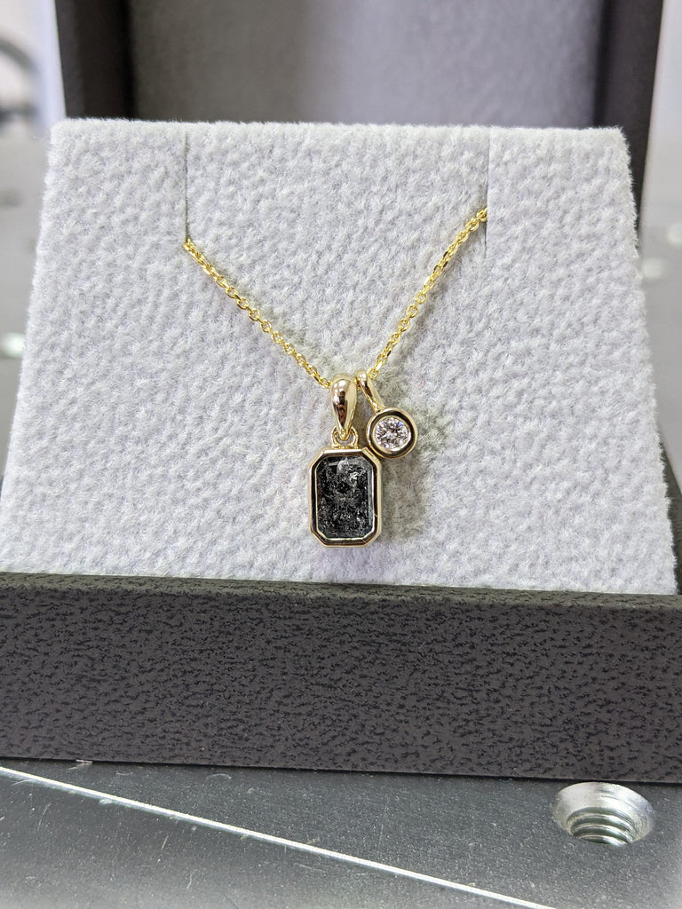 Salt And Pepper Diamond Solitaire Necklace 14k Yellow Gold / Diamond Bezel Necklace / 14k Gold Diamond Solitaire Pendant / Delicate