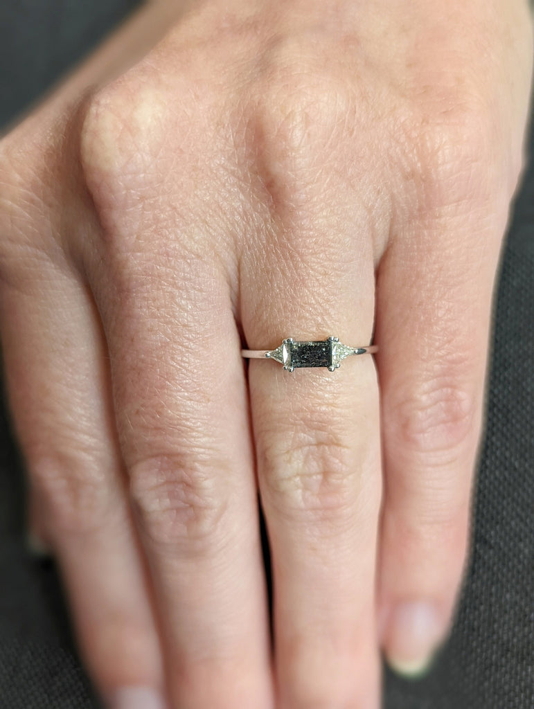 Salt And Pepper Diamond Emerald Triangle Ring, Salt And Pepper Diamond Vintage Engagement Ring, Vintage Baguette Ring, Raw Diamond Ring
