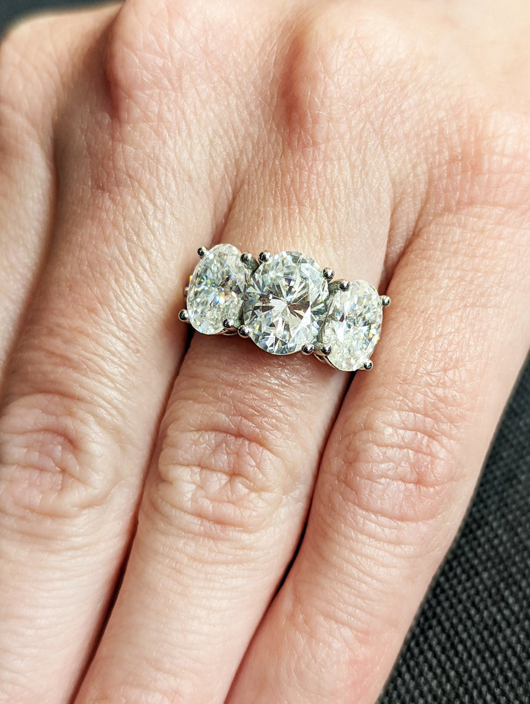 Stone Oval Colorless Moissanite Three Stone Engagement Ring, 3CT