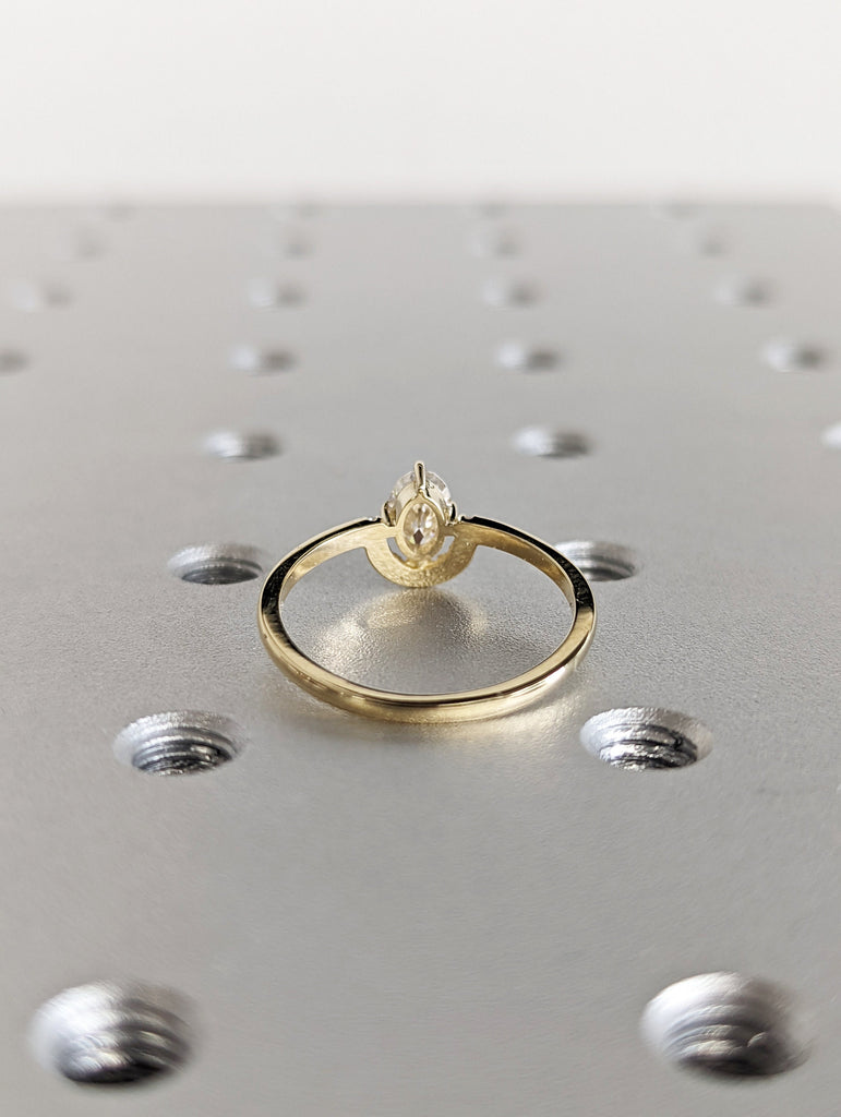 0.5 CT Oval Engagement Ring, Dainty Moissanite Engagement Ring