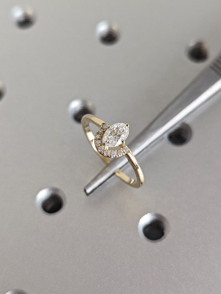 0.5 CT Oval Engagement Ring, Dainty Moissanite Engagement Ring