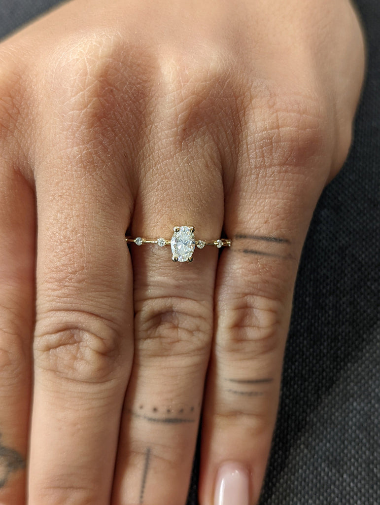 0.5 CT Oval Engagement Ring, Dainty Moissanite Engagement Ring