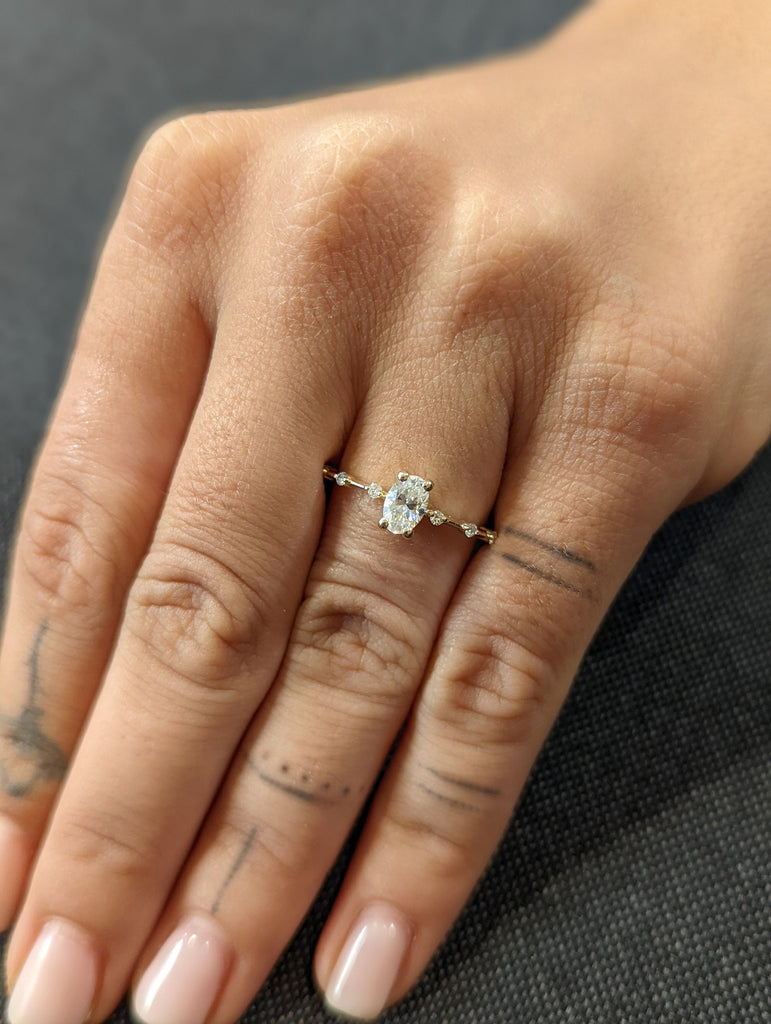 0.5 CT Oval Engagement Ring, Dainty Moissanite Engagement Ring