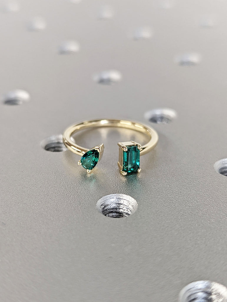 Emerald and Pear Cut Ring / Emerald Cuff Ring / 14k Gold Emerald Ring / Pear Shape Ring / Open Design Ring