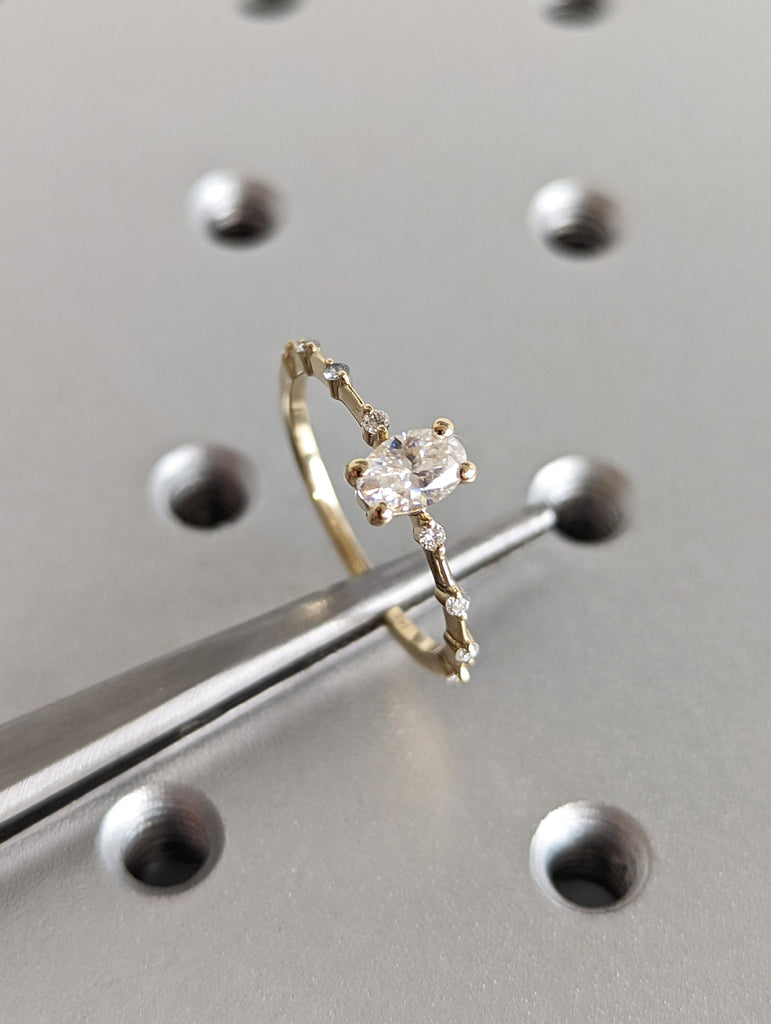 0.5 CT Oval Engagement Ring, Dainty Moissanite Engagement Ring