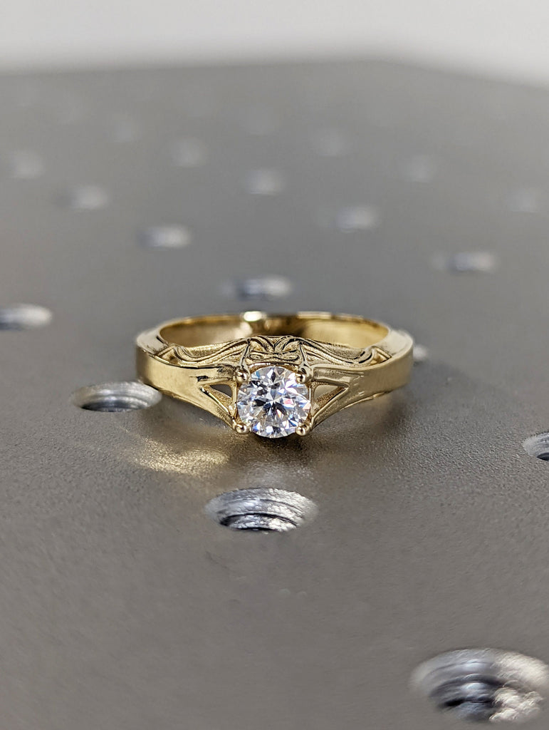 Vintage style celtic band, Unique celtic wedding band, Gold wedding ring, Unusual wedding band, Celtic ring, 0.5 Carat Round Moissanite