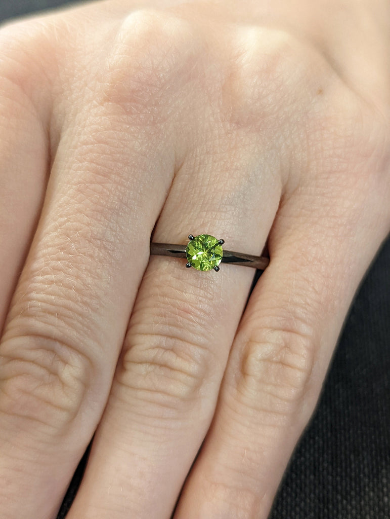 14k Solid Gold Peridot Ring, Round Peridot, Prong Setting, August Birthstone, Birthstone Jewelry, Green Peridot Gemstone