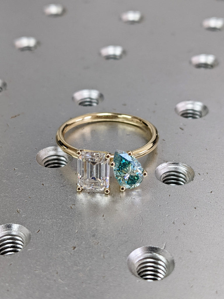2.5 Carat Double Stone Engagement Ring Green Pear Cut and Emerald Cut Moissanite Two Stone Wedding Ring 14K White Yellow Rose Gold