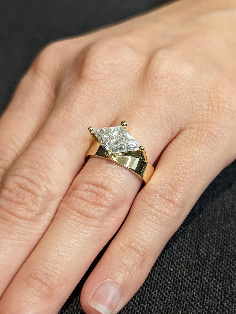 2 Carat Double Stone Engagement Ring Trillion Cut Triangle Cut Moissanite Two Stone Wedding Ring 14K White Yellow Rose Gold