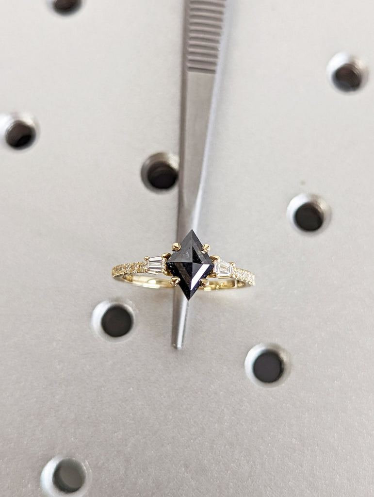 Raw Diamond Kite Baguette Diamond, Salt and Pepper, Unique Engagement Ring, Rose Cut Geometric Diamond Ring, 14k Gold, Custom Handmade