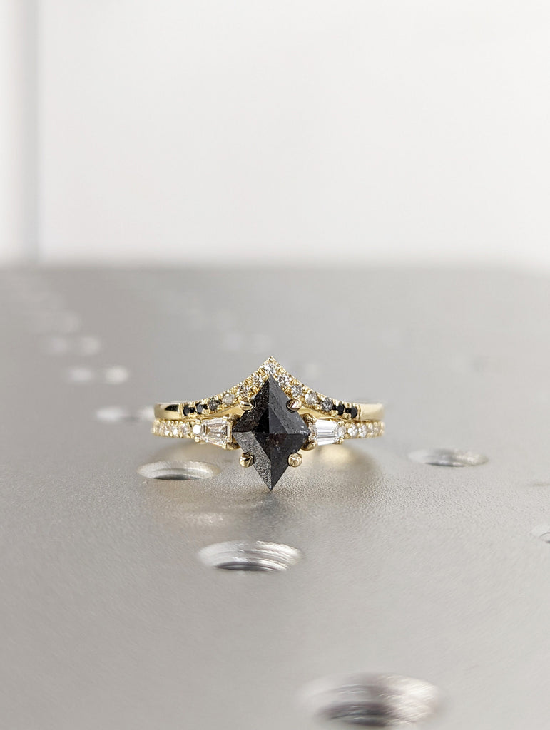 Raw Diamond Kite Baguette Diamond, Salt and Pepper, Unique Engagement Ring, Rose Cut Geometric Diamond Ring, 14k Gold, Custom Handmade