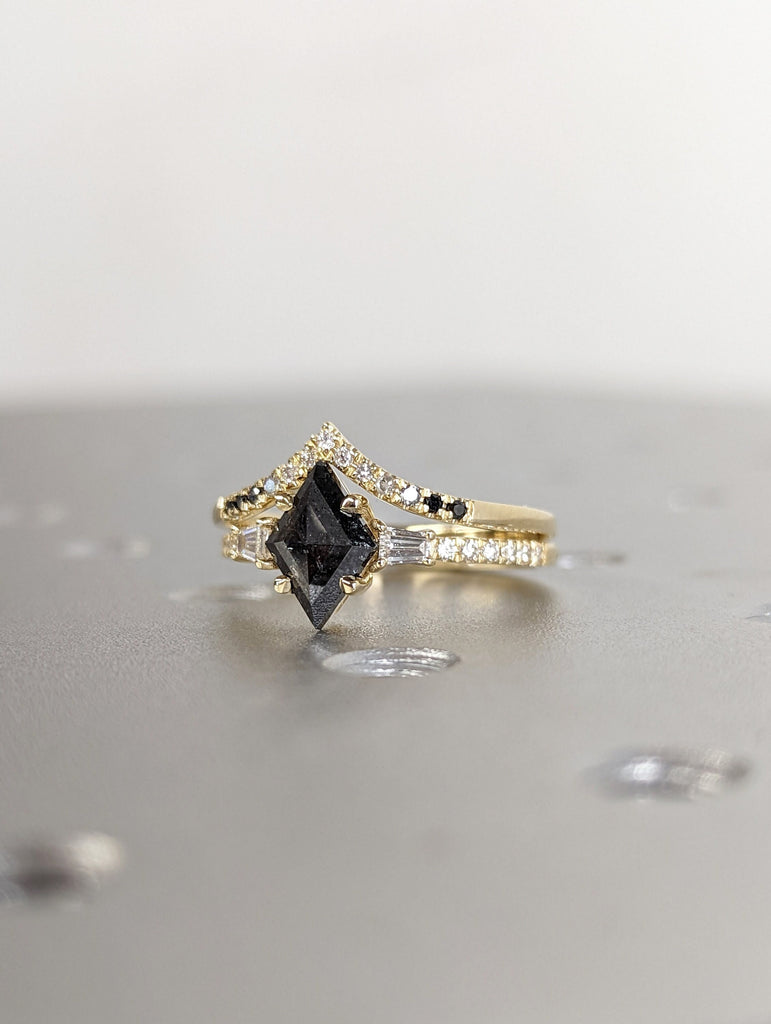 Raw Diamond Kite Baguette Diamond, Salt and Pepper, Unique Engagement Ring, Rose Cut Geometric Diamond Ring, 14k Gold, Custom Handmade