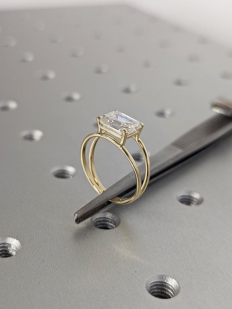 2.5 Carat Emerald Cut Solitaire Engagement Ring, Emerald Cut Engagement Ring, Emerald Cut Ring, 2.5 Ct Solid 14k Moissanite Engagement Ring