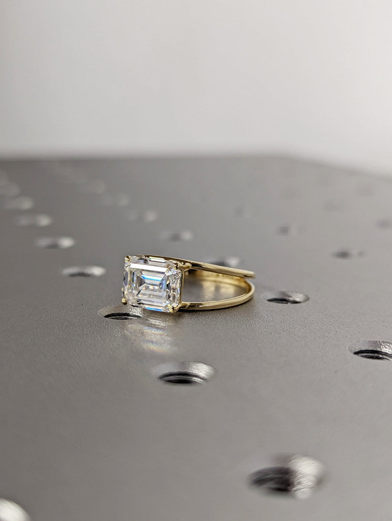 2.5 Carat Emerald Cut Solitaire Engagement Ring, Emerald Cut Engagement Ring, Emerald Cut Ring, 2.5 Ct Solid 14k Moissanite Engagement Ring