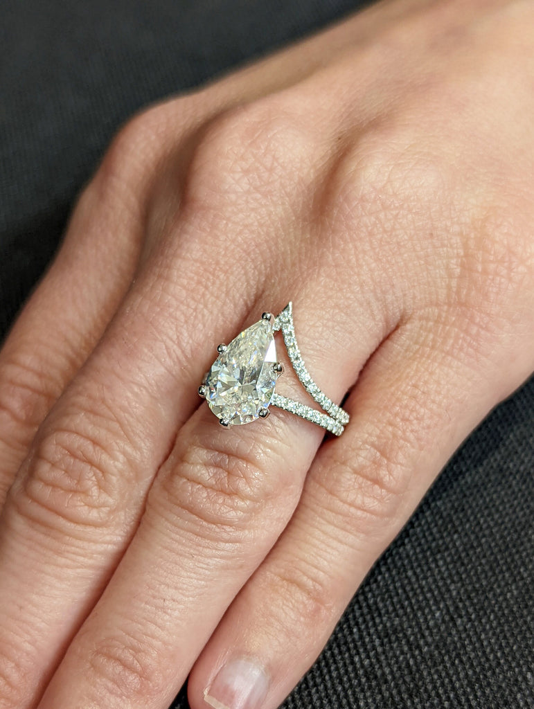 14K Solid Gold Engagement Ring /3.0CT Pear Moissanite Wedding Ring/Moissanite Diamonds Engagement Ring/Bridal set/Promise ring/White gold