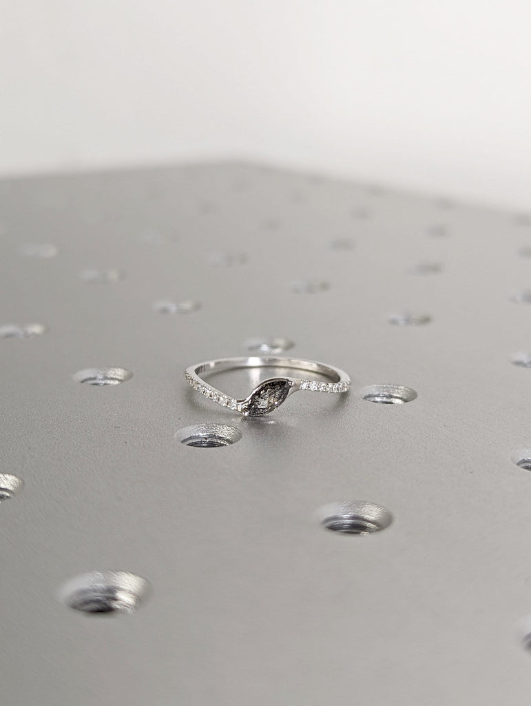 Marquise Salt and Pepper Diamond Wedding Ring, Unique Diamond Wedding Band, Wedding Engagement Ring, Minimalist Diamond Ring