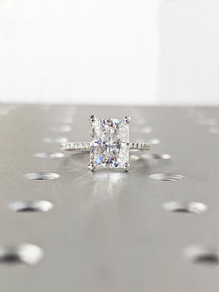 Radiant Cut Solitaire Engagement Ring, Radiant Cut Engagement Ring, Radiant Cut Ring, 3Ct Solid 18k Moissanite Diamond Engagement Ring