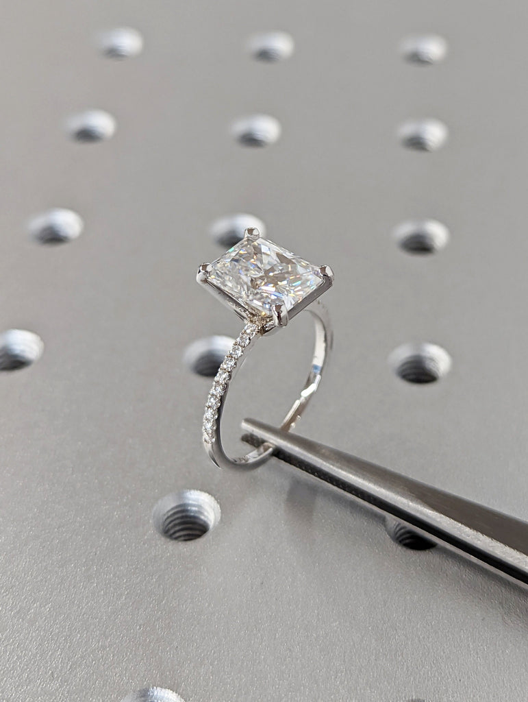 Radiant Cut Solitaire Engagement Ring, Radiant Cut Engagement Ring, Radiant Cut Ring, 3Ct Solid 18k Moissanite Diamond Engagement Ring