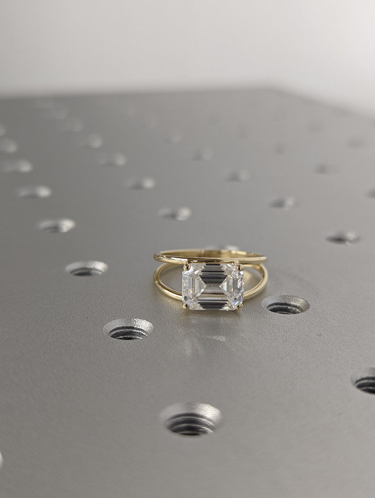 2.5 Carat Emerald Cut Solitaire Engagement Ring, Emerald Cut Engagement Ring, Emerald Cut Ring, 2.5 Ct Solid 14k Moissanite Engagement Ring