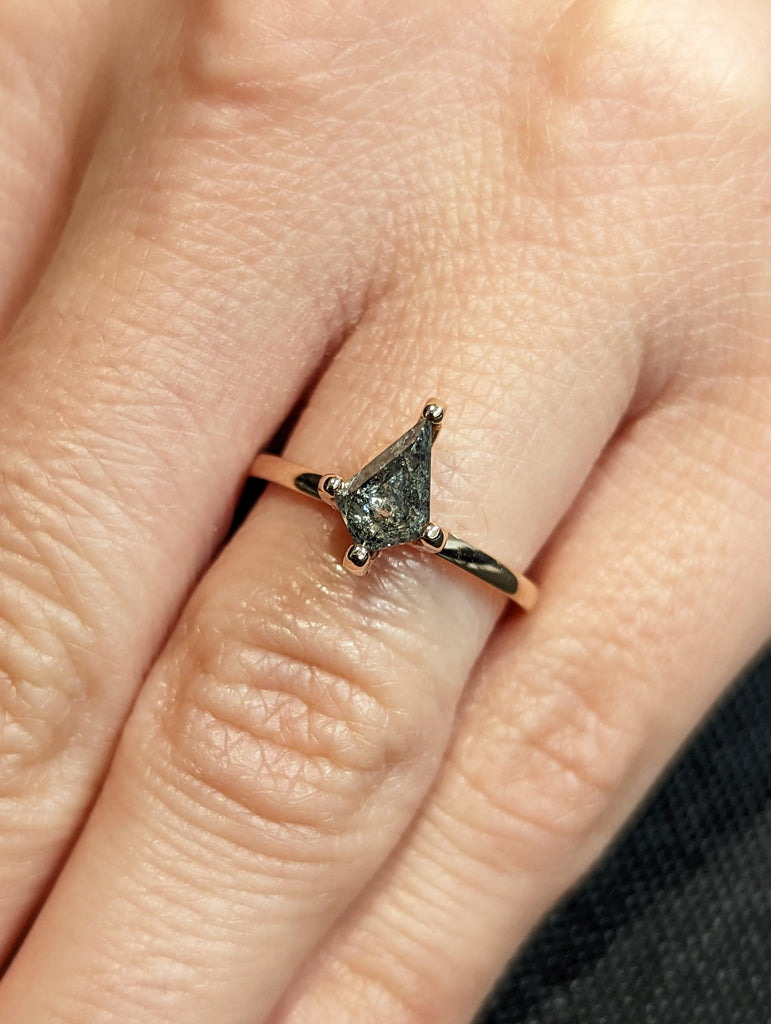 1920's Raw Salt and Pepper Diamond, Kite Diamond Ring, Unique Engagement Ring, Hidden Diamonds, Delicate Salt And Pepper Diamond Ring