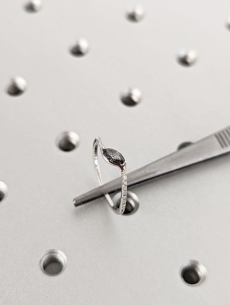 Marquise Salt and Pepper Diamond Wedding Ring, Unique Diamond Wedding Band, Wedding Engagement Ring, Minimalist Diamond Ring