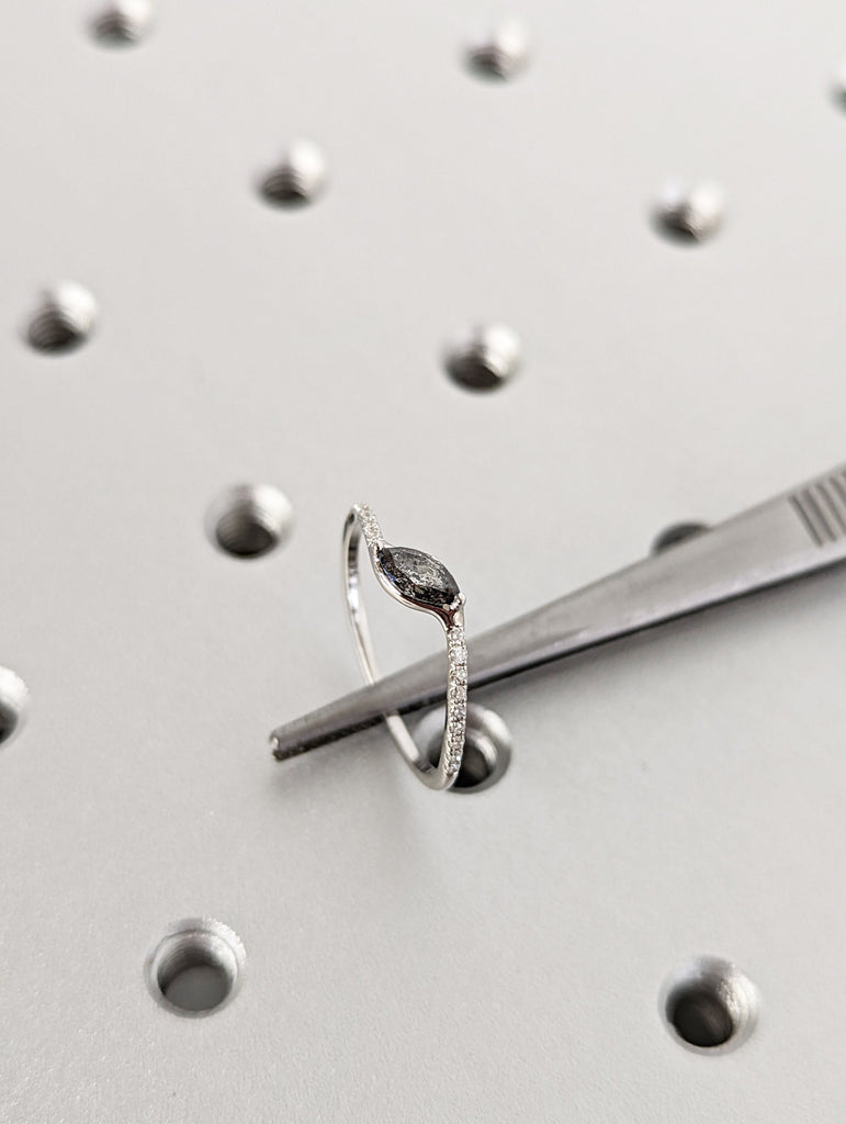 Marquise Salt and Pepper Diamond Wedding Ring, Unique Diamond Wedding Band, Wedding Engagement Ring, Minimalist Diamond Ring
