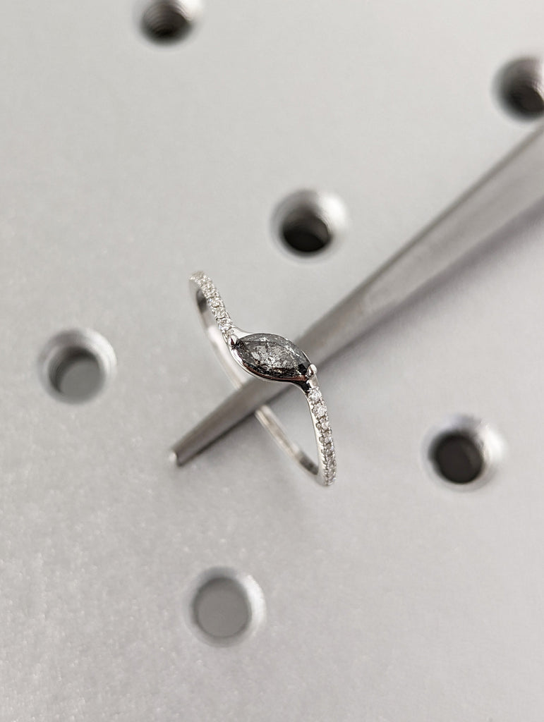 Marquise Salt and Pepper Diamond Wedding Ring, Unique Diamond Wedding Band, Wedding Engagement Ring, Minimalist Diamond Ring
