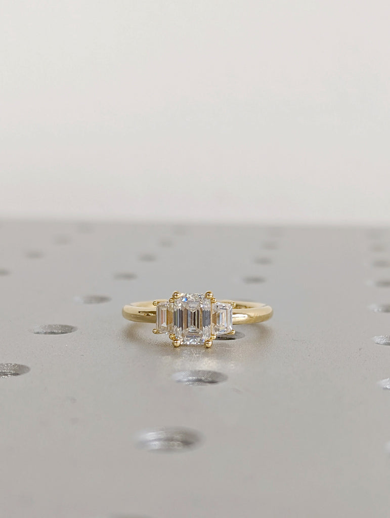 Three Stone Emerald Cut Moissanite Engagement Ring, Side Trapezoid Moissanite, Three Stone Engagement Ring, Emerald Cut and trapezoid Cut