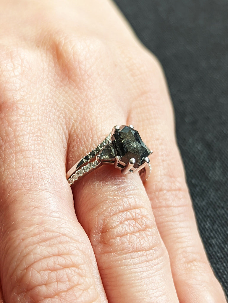 Raw Diamond Hexagon Triangle Diamond, Salt and Pepper, Unique Engagement Ring, Rose Cut Geometric Diamond Ring, 14k Gold, Custom Handmade