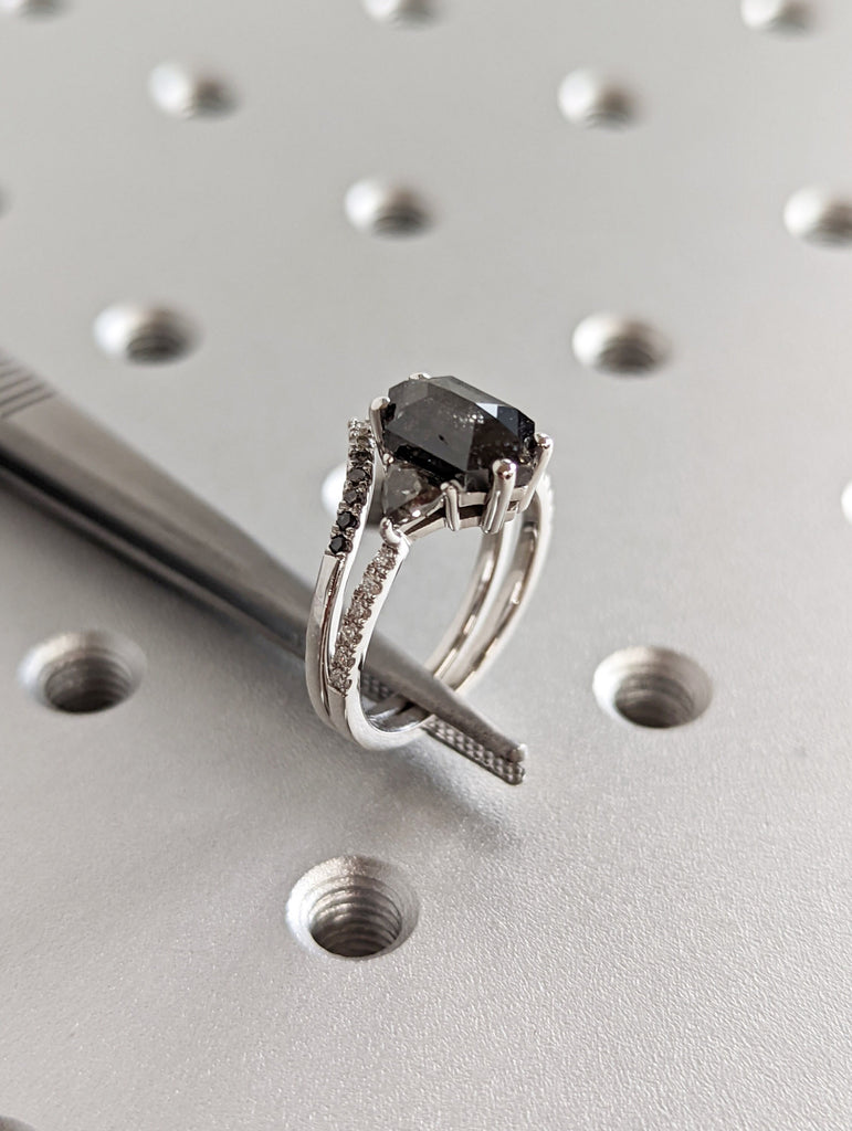 Raw Diamond Hexagon Triangle Diamond, Salt and Pepper, Unique Engagement Ring, Rose Cut Geometric Diamond Ring, 14k Gold, Custom Handmade
